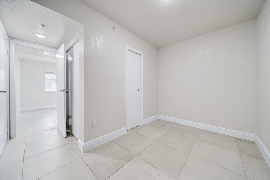 Prestige Waterfront - 221